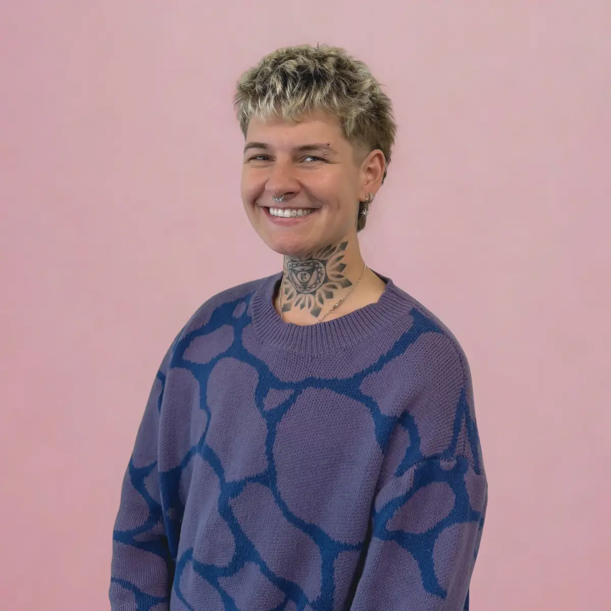 Dez White (they/them) Business Development